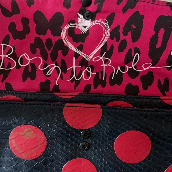 Princess Vera Wang ladies purse. - Picture 3 of 9